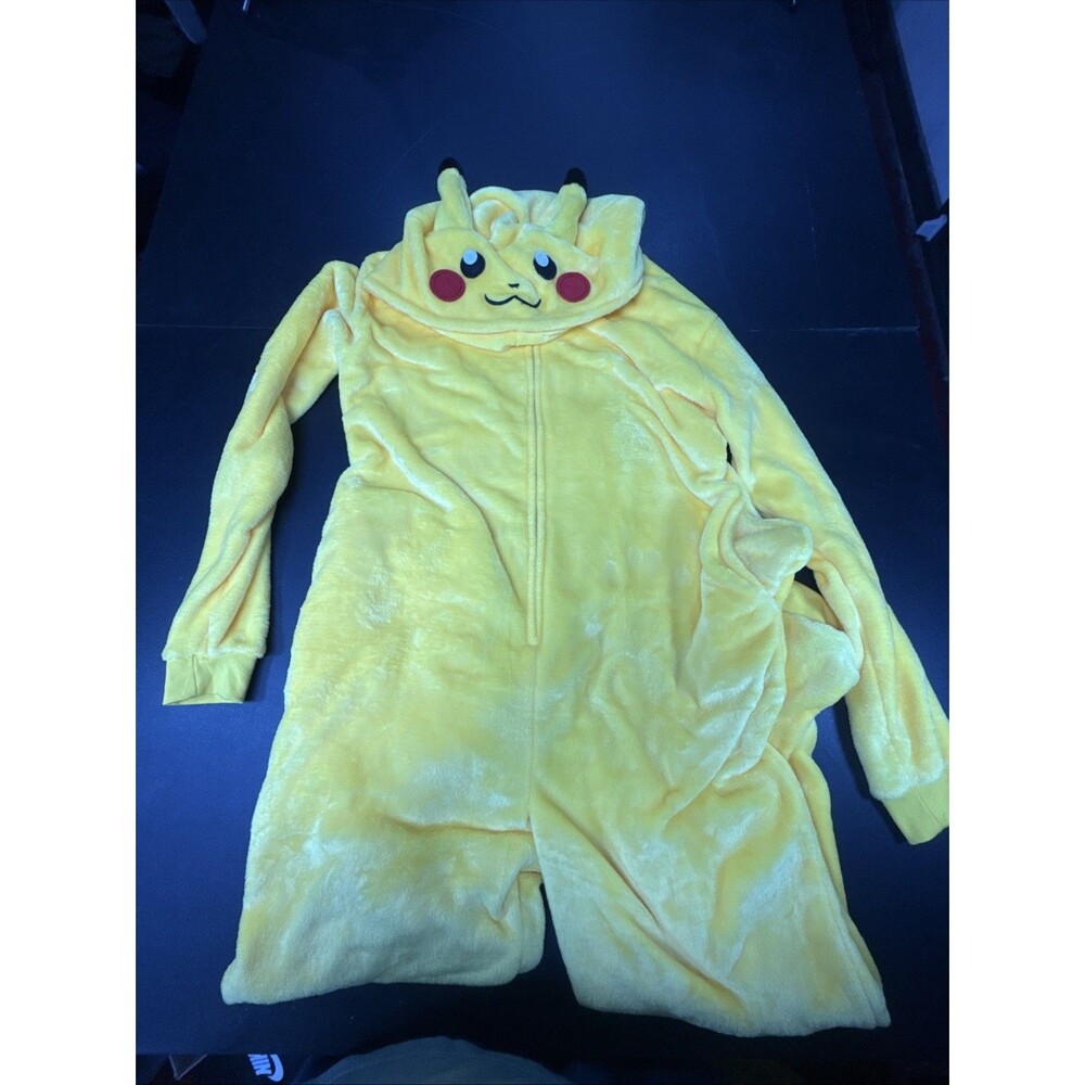 Unisex Pikachu Adult Deluxe Costume/Pajamas Medium Yellow
